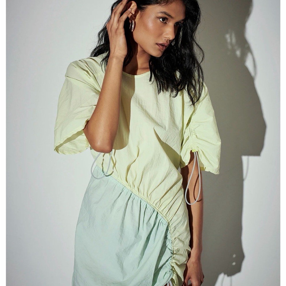 Two-Tone Pale Yellow Mini Dress with Ruched Side Panel